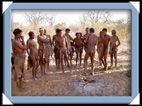 Un peuple chaleureux.( peuple san )